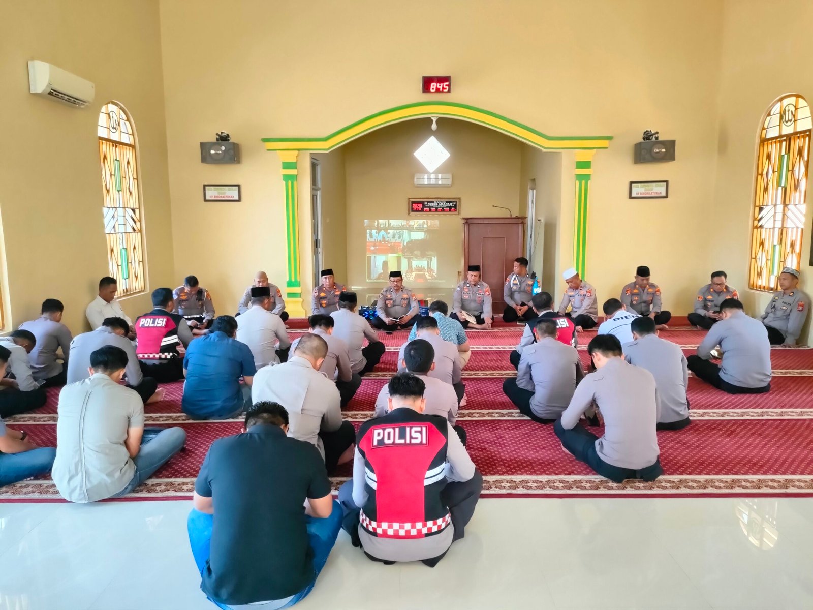 Perkuat Mental dan Spiritual Anggota : Polres Enrekang Gelar Binrohtal Dipimpin Wakapolres Kompol Ali Maksum