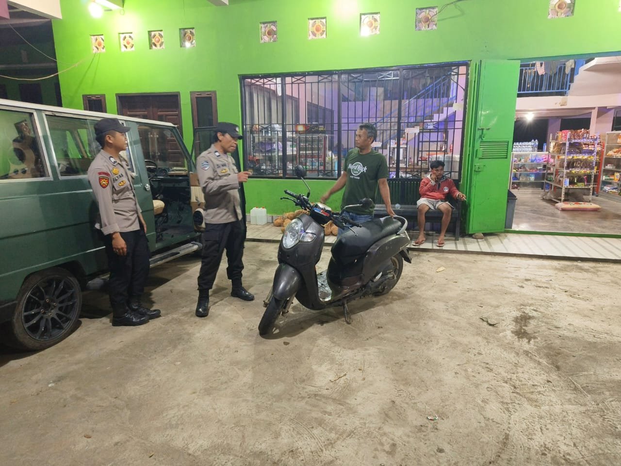 Lampu Biru Menyala! Polisi Sambangi Warung Kali Lima, Warga Anggeraja Merasa Aman