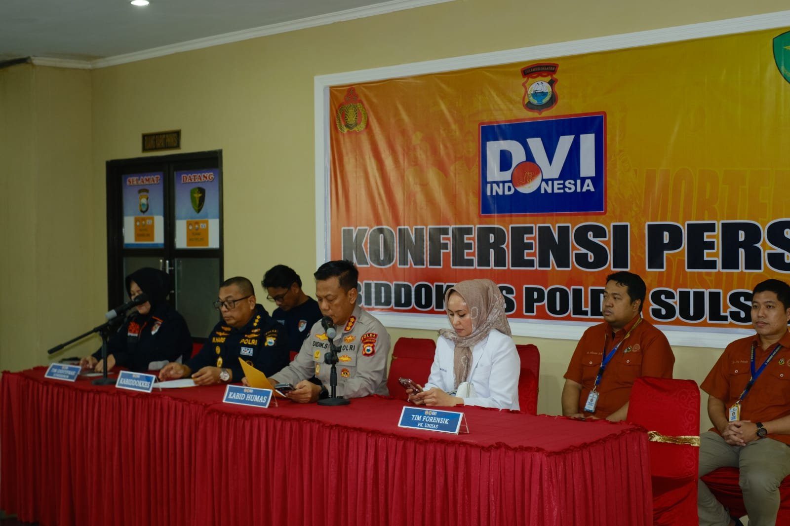 Konferensi Pers Biddokkes Polda Sulsel Terkait Penanganan Laka Laut KM Nurul Salsa di Perairan Selayar